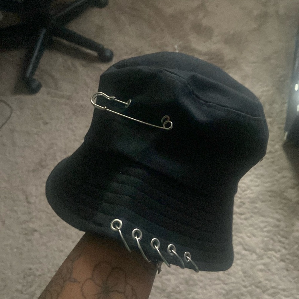 Bucket Hat, Excellent condition, matches with just about everything